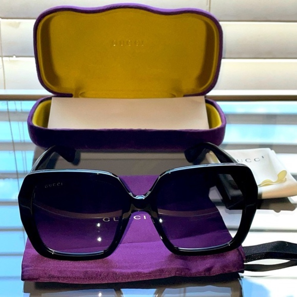NWT Gucci Bee Logo Sunglasses